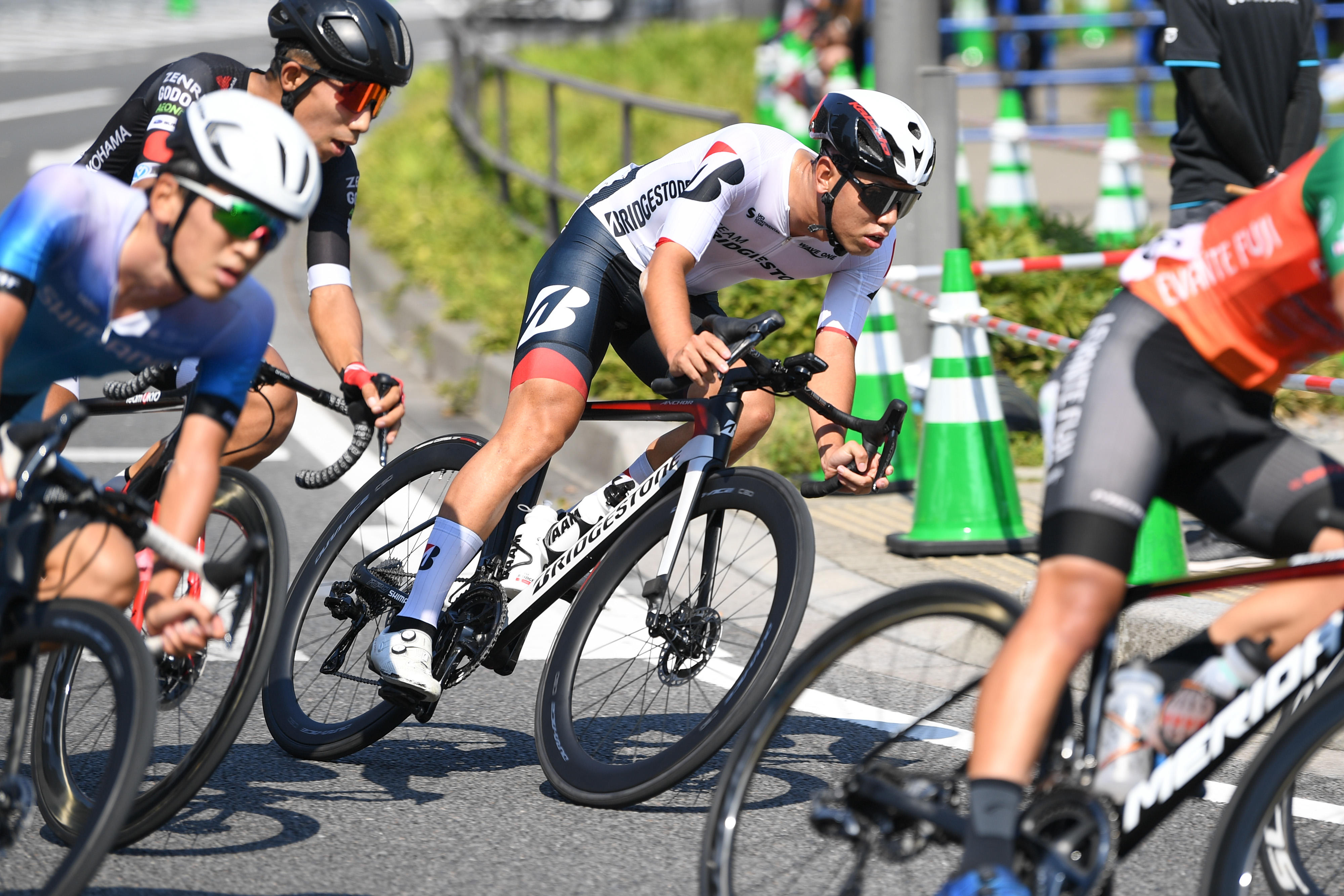 UCI国際レースでBSが存在感を見せた【三菱地所おおいたいこいの道クリテリウム・三菱地所おおいたアーバンクラシック詳報】