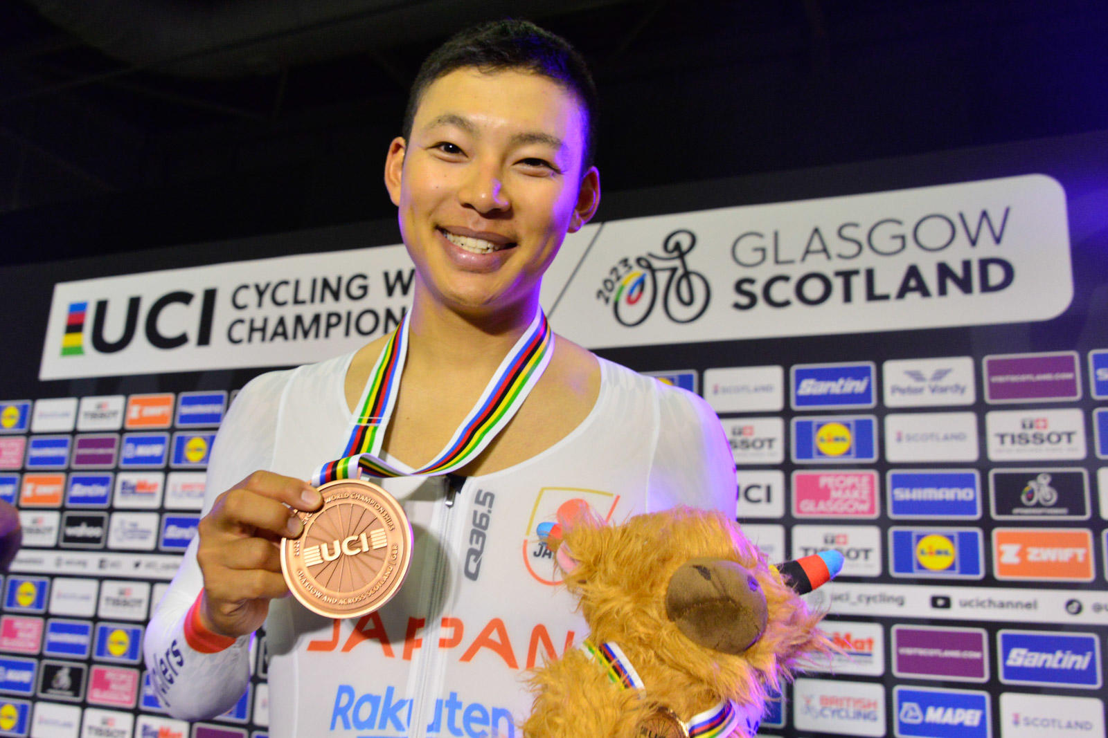 【2023世界選トラックDay04】男子オムニアムで今村が3位・銅メダルを獲得！／太田が女子ケイリン世界選自己最高位に