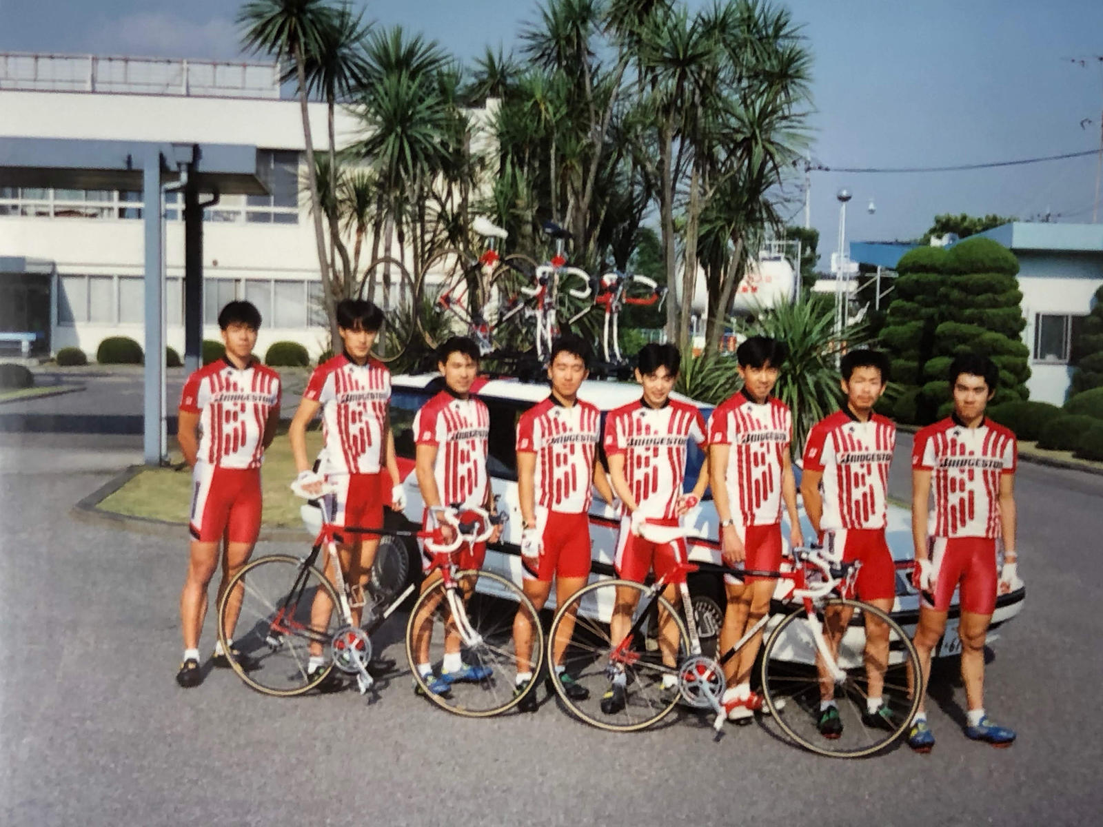 《BRIDGESTONE Cycle Racing Team》<br>ブリヂストンサイクル レーシングチーム